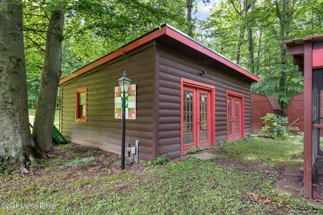 17400 Pope Dale Rd, Louisville, KY 40245