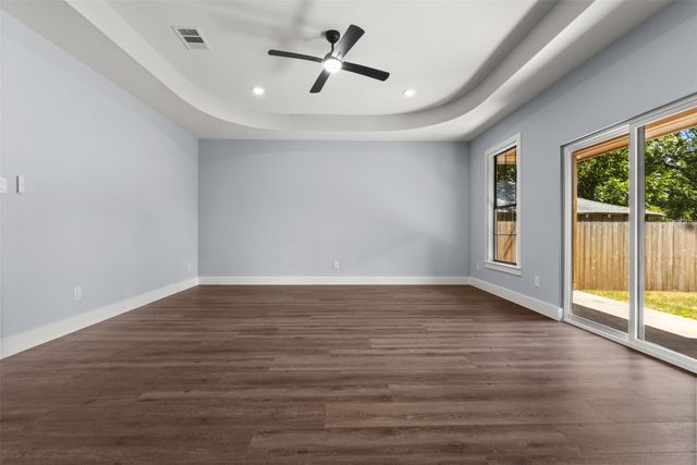 2618 Seevers Avenue, Dallas, TX 75216