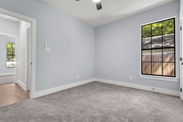 2618 Seevers Avenue, Dallas, TX 75216