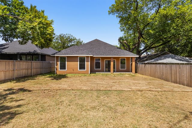 2618 Seevers Avenue, Dallas, TX 75216