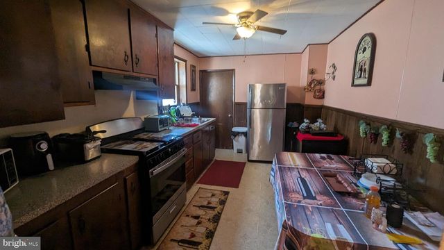 36 W 5TH AVENUE, Coatesville, PA 19320