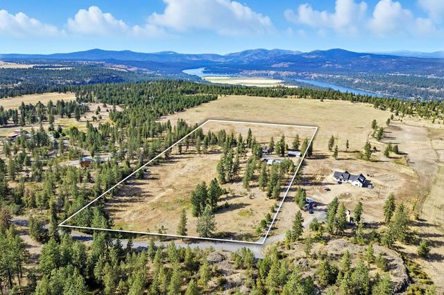 14510 W PINE BLUFF Rd, Nine Mile Falls, WA 99026