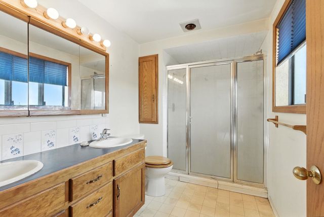 14510 W PINE BLUFF Rd, Nine Mile Falls, WA 99026