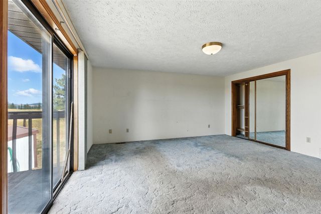 14510 W PINE BLUFF Rd, Nine Mile Falls, WA 99026