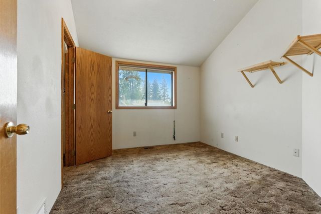 14510 W PINE BLUFF Rd, Nine Mile Falls, WA 99026