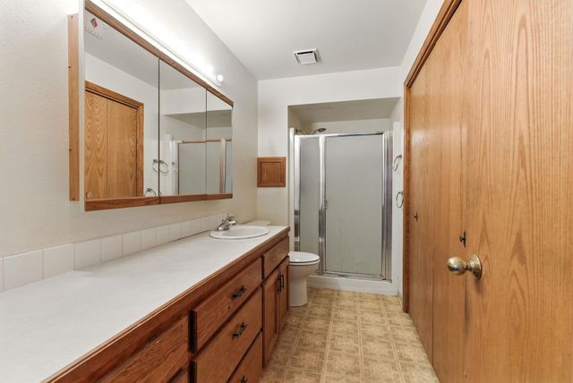 14510 W PINE BLUFF Rd, Nine Mile Falls, WA 99026