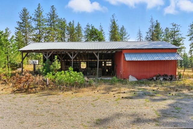 14510 W PINE BLUFF Rd, Nine Mile Falls, WA 99026