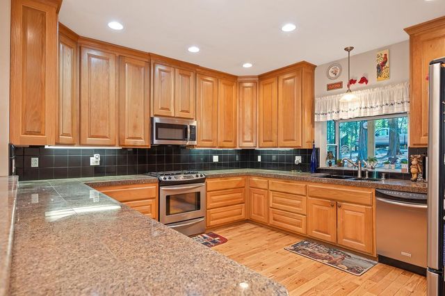 25917 Mount Misery Ln, Pioneer, CA 95666