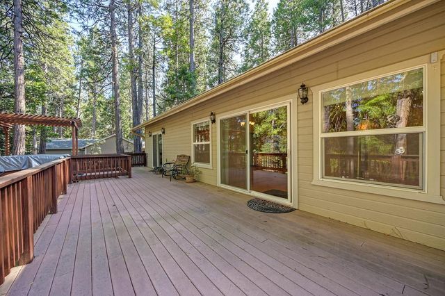 25917 Mount Misery Ln, Pioneer, CA 95666