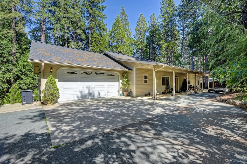 25917 Mount Misery Ln, Pioneer, CA 95666