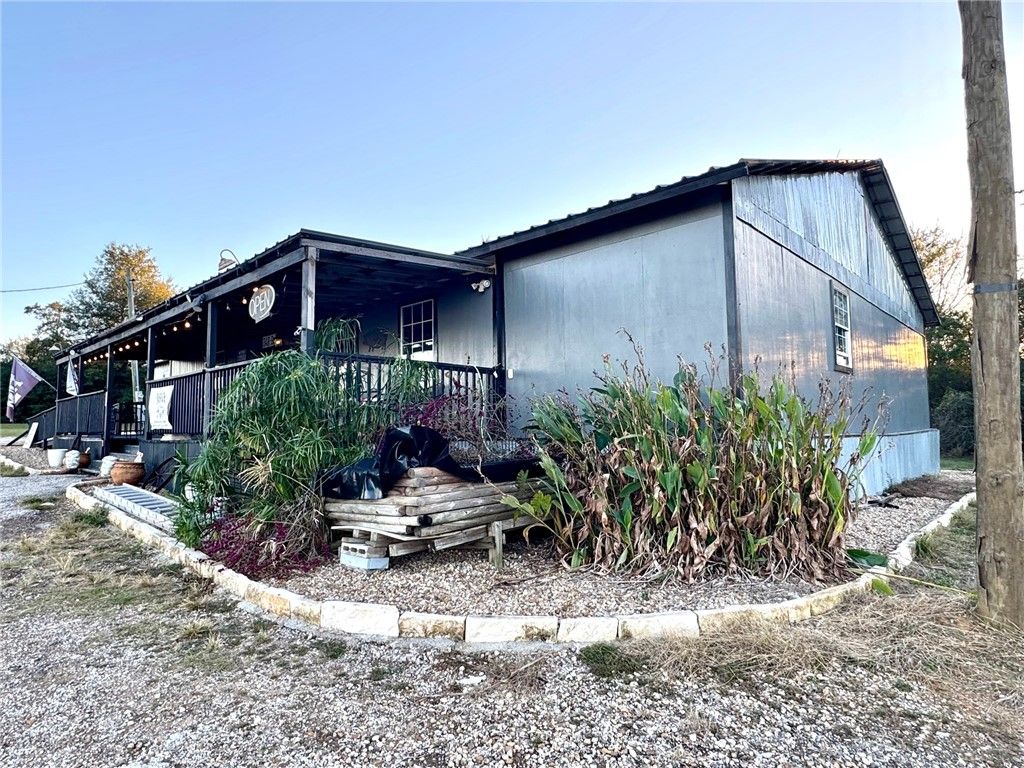 1621 South Main Street, Calvert, TX 77837 — photo 4
