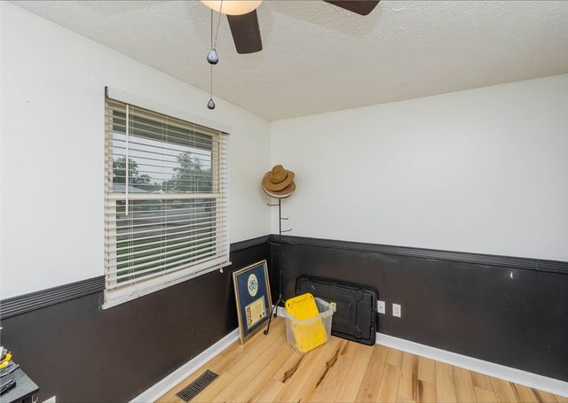 7803 Redbank Lane, Huber Heights, OH 45424
