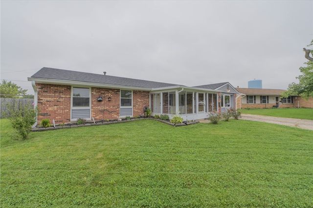 7803 Redbank Lane, Huber Heights, OH 45424