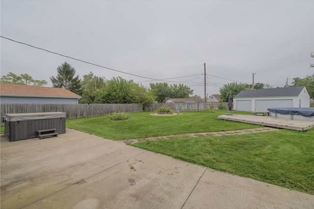 7803 Redbank Lane, Huber Heights, OH 45424