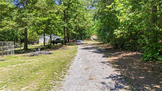 16 Two Run Crossing NW, Cartersville, GA 30120