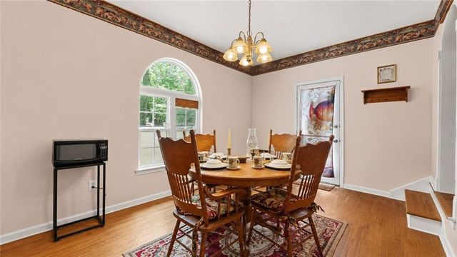 16 Two Run Crossing NW, Cartersville, GA 30120