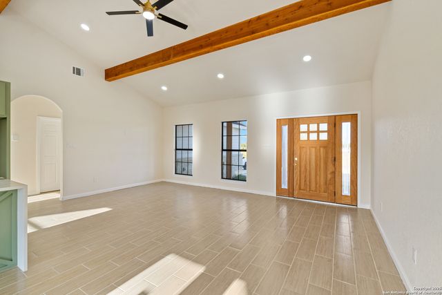 16935 Rancho Escondido, Atascosa, TX 78002