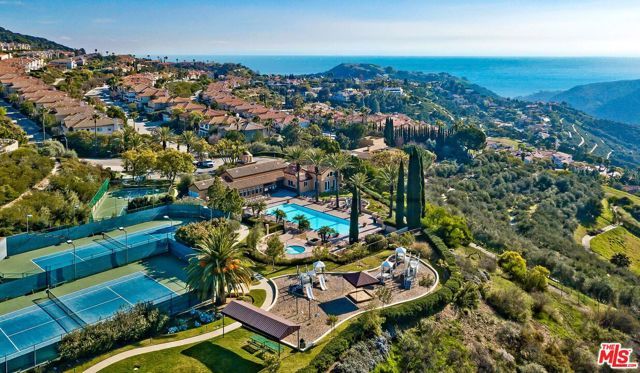 1626 Chastain, Pacific Palisades (los Angeles), CA 90272