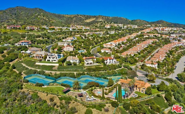1626 Chastain, Pacific Palisades (los Angeles), CA 90272