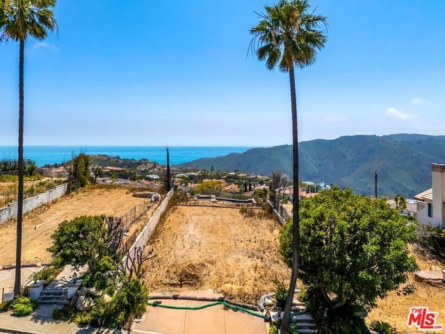 1626 Chastain, Pacific Palisades (los Angeles), CA 90272