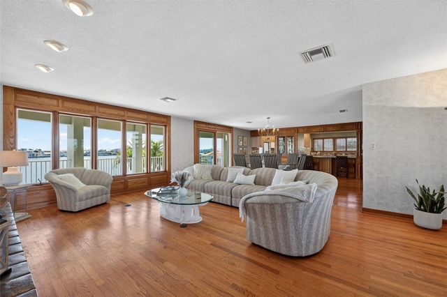 5840 BALAO WAY S, St Pete Beach, FL 33706