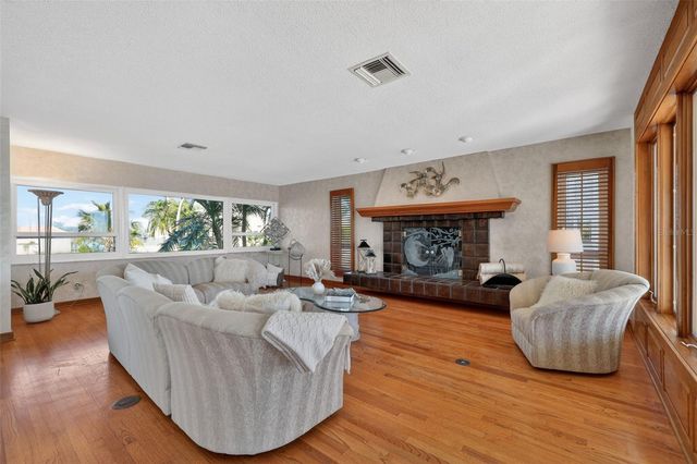 5840 BALAO WAY S, St Pete Beach, FL 33706