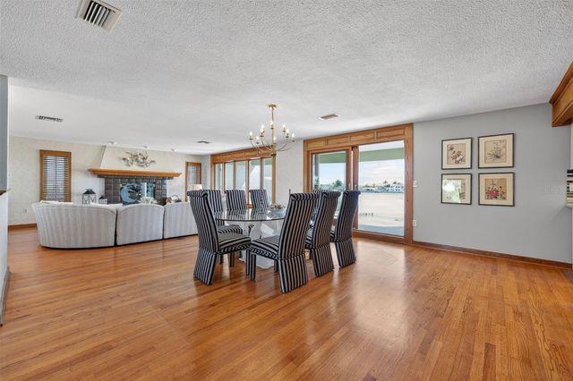 5840 BALAO WAY S, St Pete Beach, FL 33706