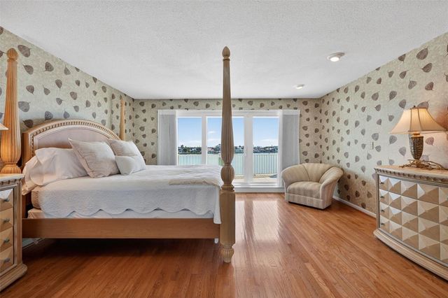 5840 BALAO WAY S, St Pete Beach, FL 33706