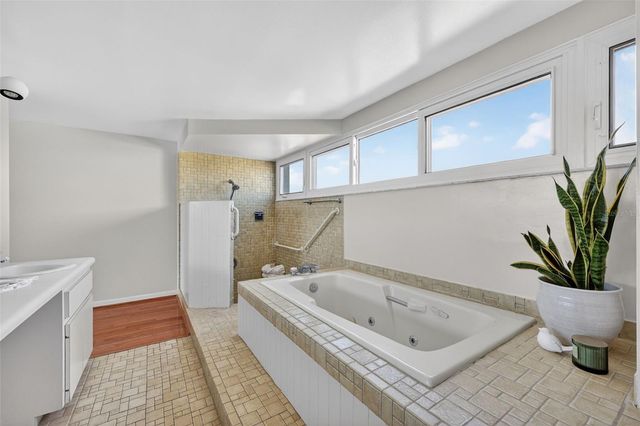 5840 BALAO WAY S, St Pete Beach, FL 33706