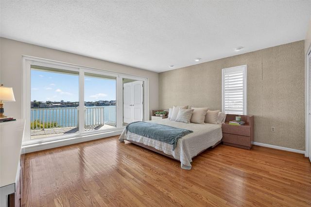 5840 BALAO WAY S, St Pete Beach, FL 33706