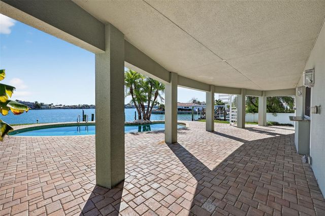 5840 BALAO WAY S, St Pete Beach, FL 33706