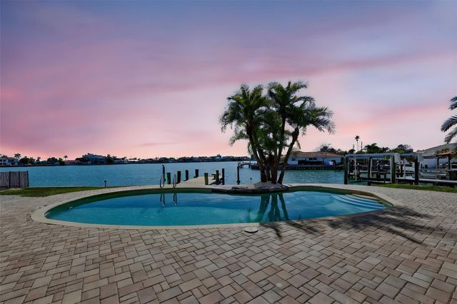 5840 BALAO WAY S, St Pete Beach, FL 33706