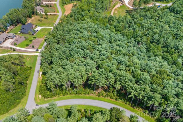 365 Peninsula Reserve Road 25, Nebo, NC 28761