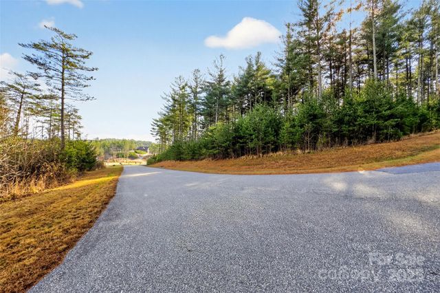 365 Peninsula Reserve Road 25, Nebo, NC 28761