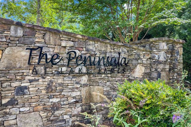 365 Peninsula Reserve Road 25, Nebo, NC 28761