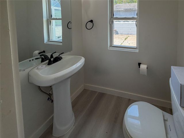 6811 Clara Lane, Rosharon, TX 77583