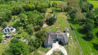 6811 Clara Lane, Rosharon, TX 77583