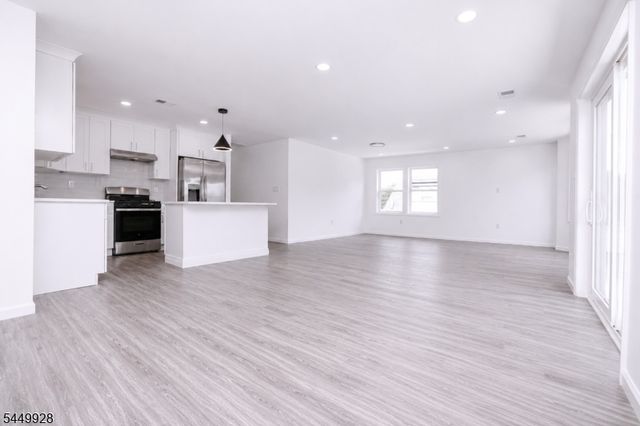 131 Lindsley Pl, East Orange City, NJ 07018