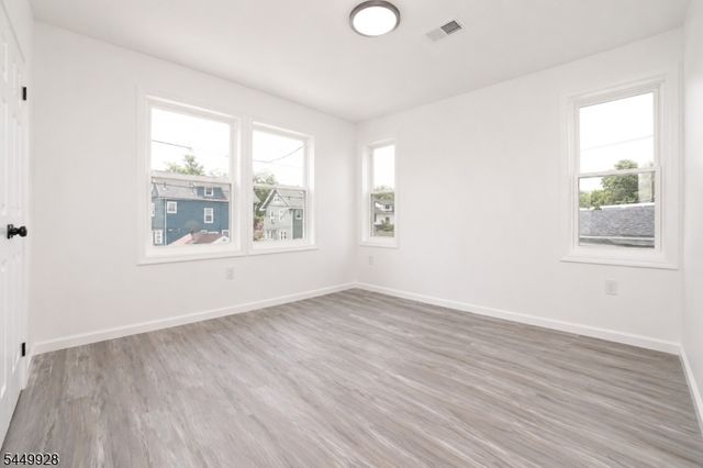 131 Lindsley Pl, East Orange City, NJ 07018