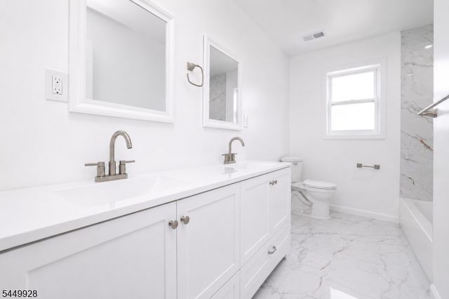 131 Lindsley Pl, East Orange City, NJ 07018