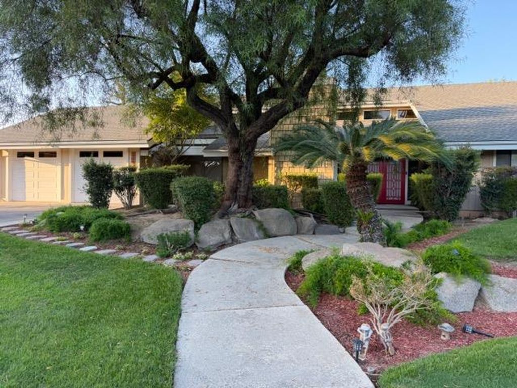 Image 39 of property listing at 3782 W Locust Avenue, Fresno, CA 93711