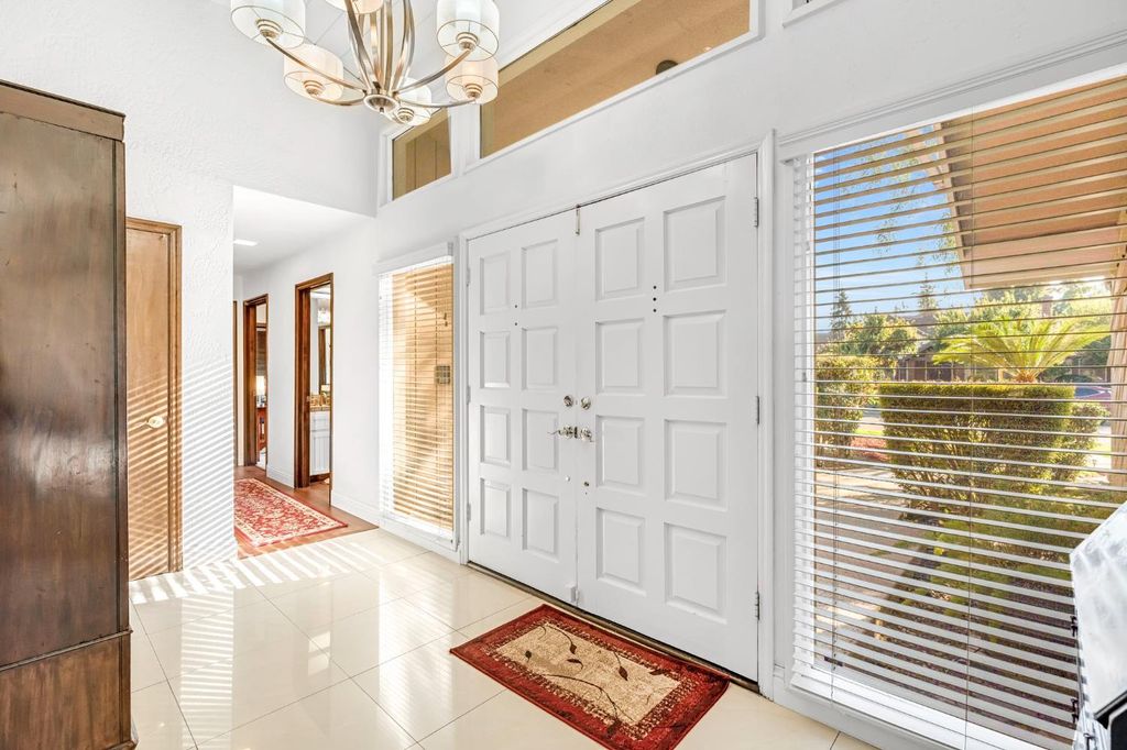 Image 4 of property listing at 3782 W Locust Avenue, Fresno, CA 93711
