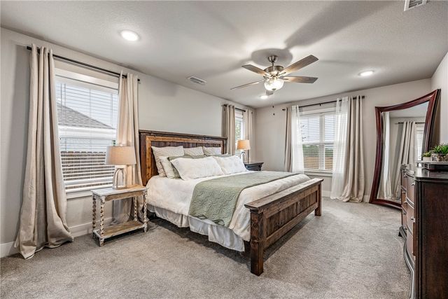 313 N Tacoma Street, Farmington, AR 72730