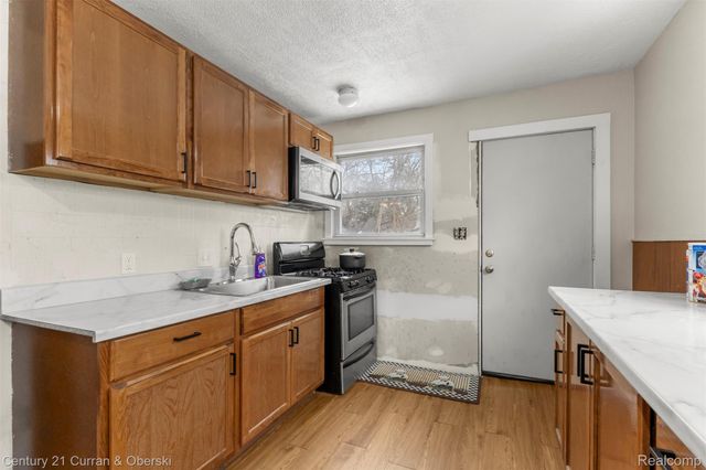 19166 Bentler Street, Detroit, MI 48219