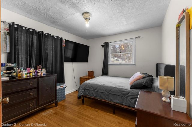 19166 Bentler Street, Detroit, MI 48219