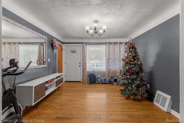 19166 Bentler Street, Detroit, MI 48219