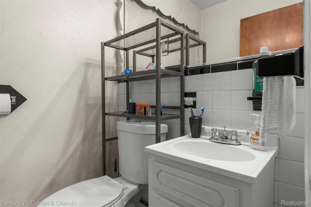 19166 Bentler Street, Detroit, MI 48219