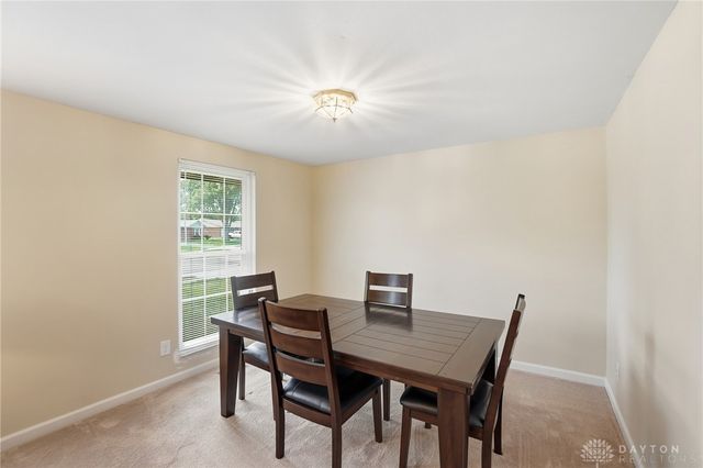 6824 Laurelview Drive, Huber Heights, OH 45424