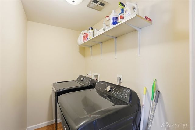6824 Laurelview Drive, Huber Heights, OH 45424