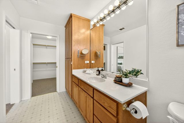 485 Larkspur Lane, Ashland, OR 97520